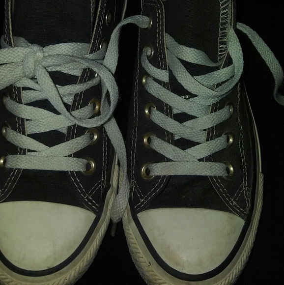 Navy blue converse - Picture 2 of 2